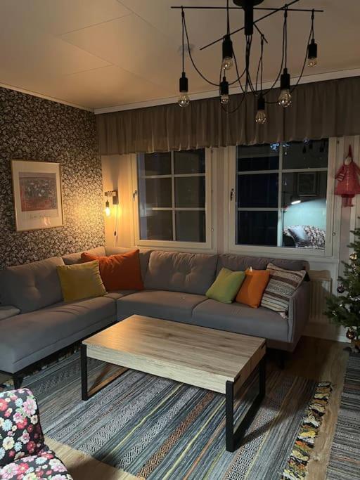 Cozy House Close To Santavillage โรวานิเอมิ ภายนอก รูปภาพ